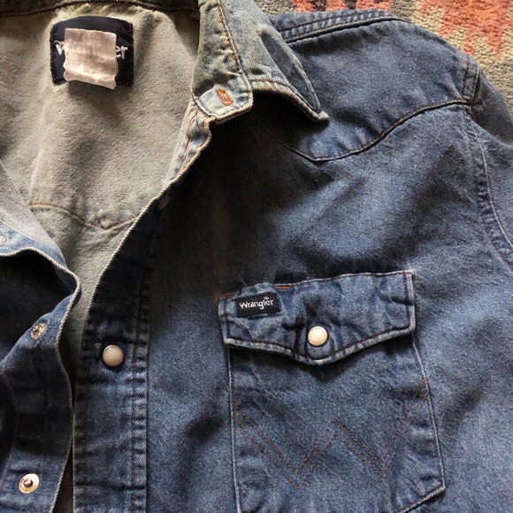 Vintage Wrangler Denim Shirt - Picture 5 of 7